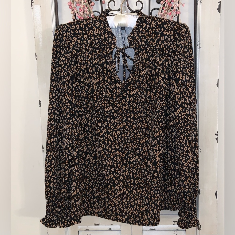 Adrianna Papell Ruffle Tie Neck Long Sleeve Top NWT🔥